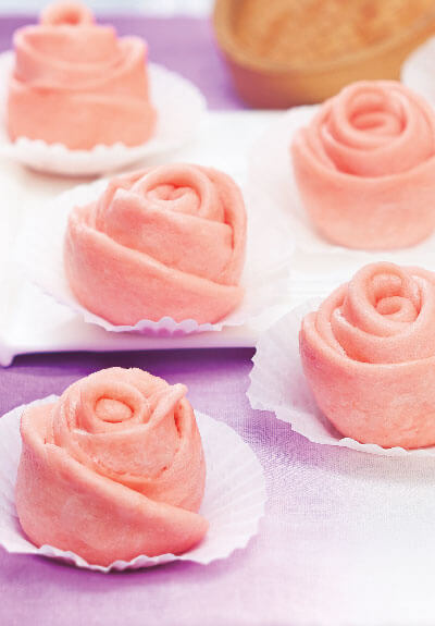 steamed cake in rose shape